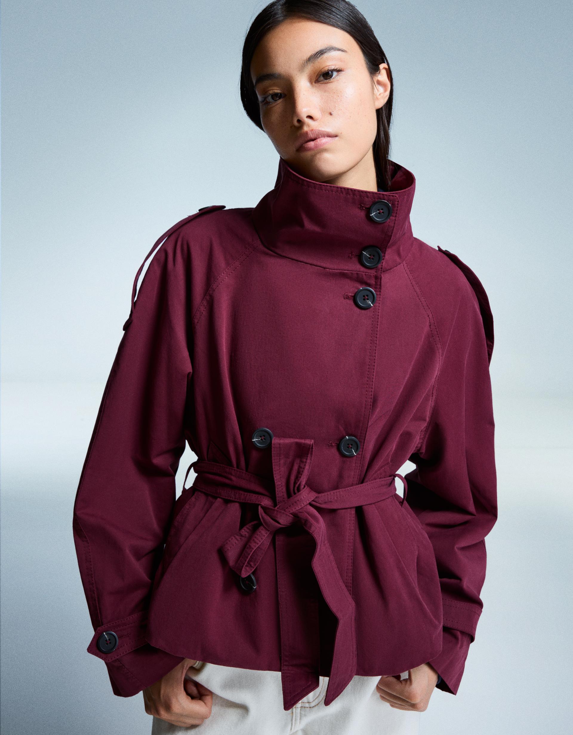 Short trench coat